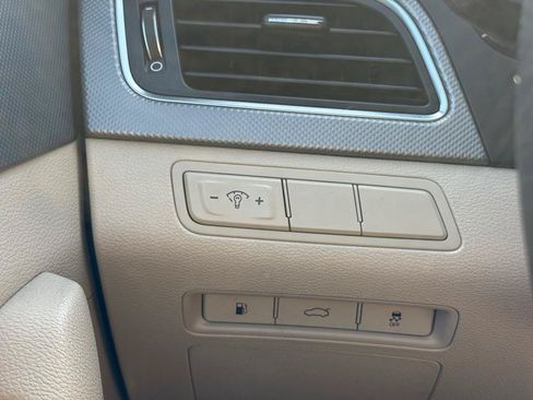 Used 2016 Hyundai Sonata SE FWD image 22