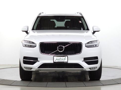 Used 2019 Volvo XC90 T5 Momentum w/ Multimedia Package AWD/4WD image 2