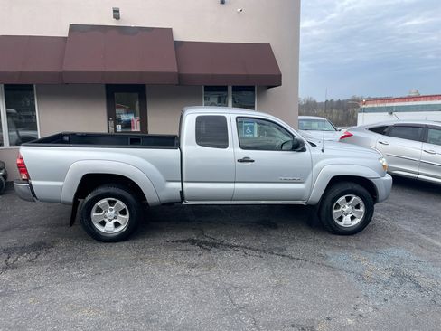 Used 2008 Toyota Tacoma PreRunner image 4