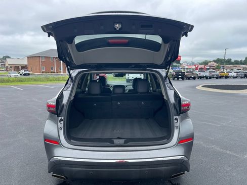 Used 2023 Nissan Murano SV AWD/4WD image 9