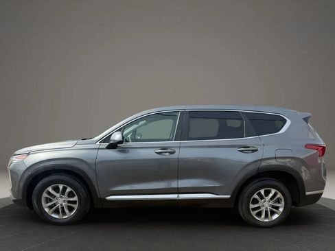 Used 2019 Hyundai Santa Fe SE FWD image 5