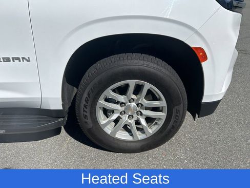 Used 2024 Chevrolet Suburban LT image 5