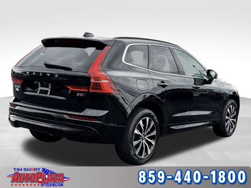 Used 2023 Volvo XC60 B5 Core w/ Climate Package AWD/4WD image 9