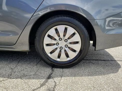 Used 2012 Honda Accord LX image 9