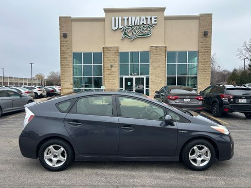Used 2012 Toyota Prius Three image 1