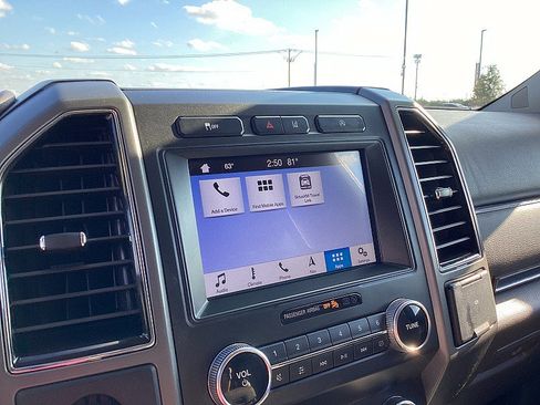 Used 2019 Ford Expedition XLT w/ Equipment Group 202A image 13