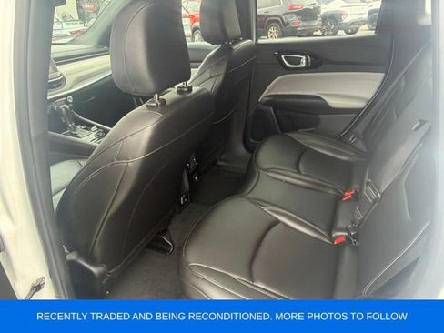 Used 2025 Jeep Compass Limited AWD/4WD image 5