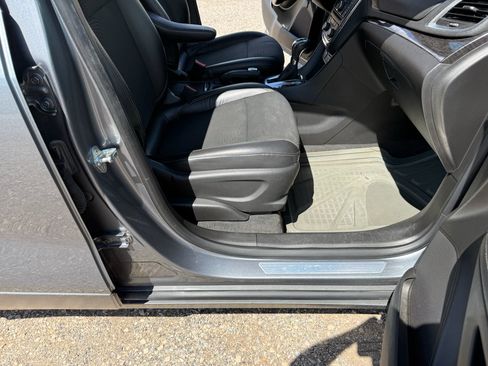 Used 2013 Buick Encore AWD image 35