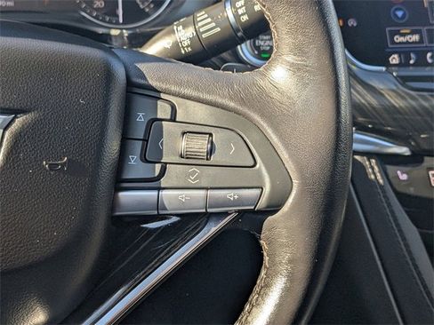 Used 2023 Cadillac XT6 Premium Luxury image 20