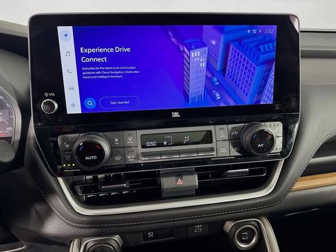 Used 2025 Toyota Grand Highlander AWD Hybrid image 20