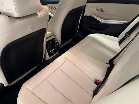 Used 2025 BMW 330i Sedan w/ Convenience Package image 28