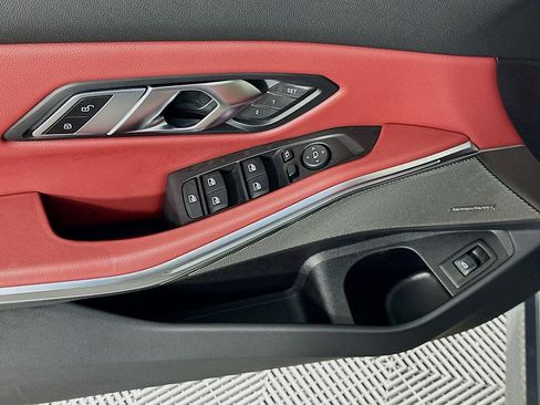 Certified 2023 BMW 330i Sedan w/ M Sport Package image 18