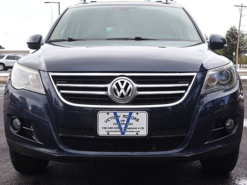 Used 2011 Volkswagen Tiguan SEL AWD/4WD image 13