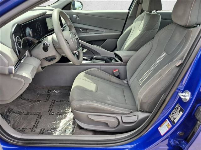 Used 2024 Hyundai Elantra SEL FWD image 16