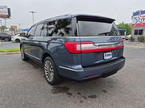 Certified 2020 Lincoln Navigator L Reserve w/ Luxury Package AWD/4WD image 3