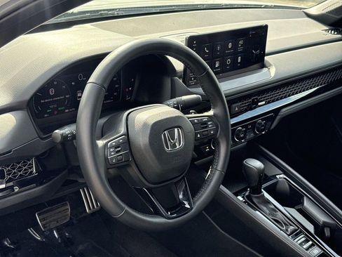 Used 2024 Honda Accord Sport image 9