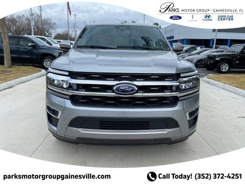 Certified 2024 Ford Expedition Limited image 9
