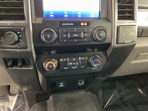 Used 2020 Ford F350 XLT w/ FX4 Off-Road Package image 18