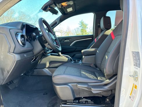 Certified 2024 Chevrolet Colorado Z71 w/ Safety Package image 9