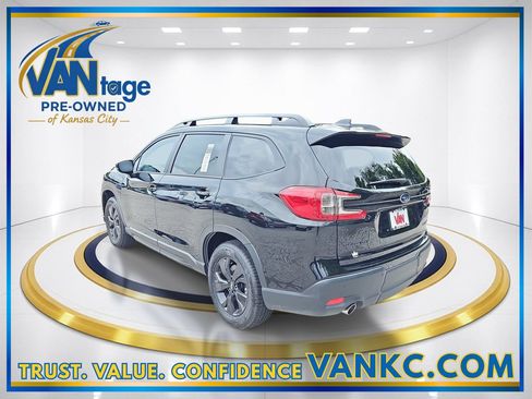 Used 2026 Subaru Ascent Premium AWD/4WD image 9