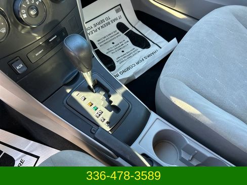 Used 2013 Toyota Corolla L FWD image 23