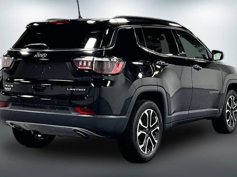 Used 2023 Jeep Compass Limited AWD/4WD image 7