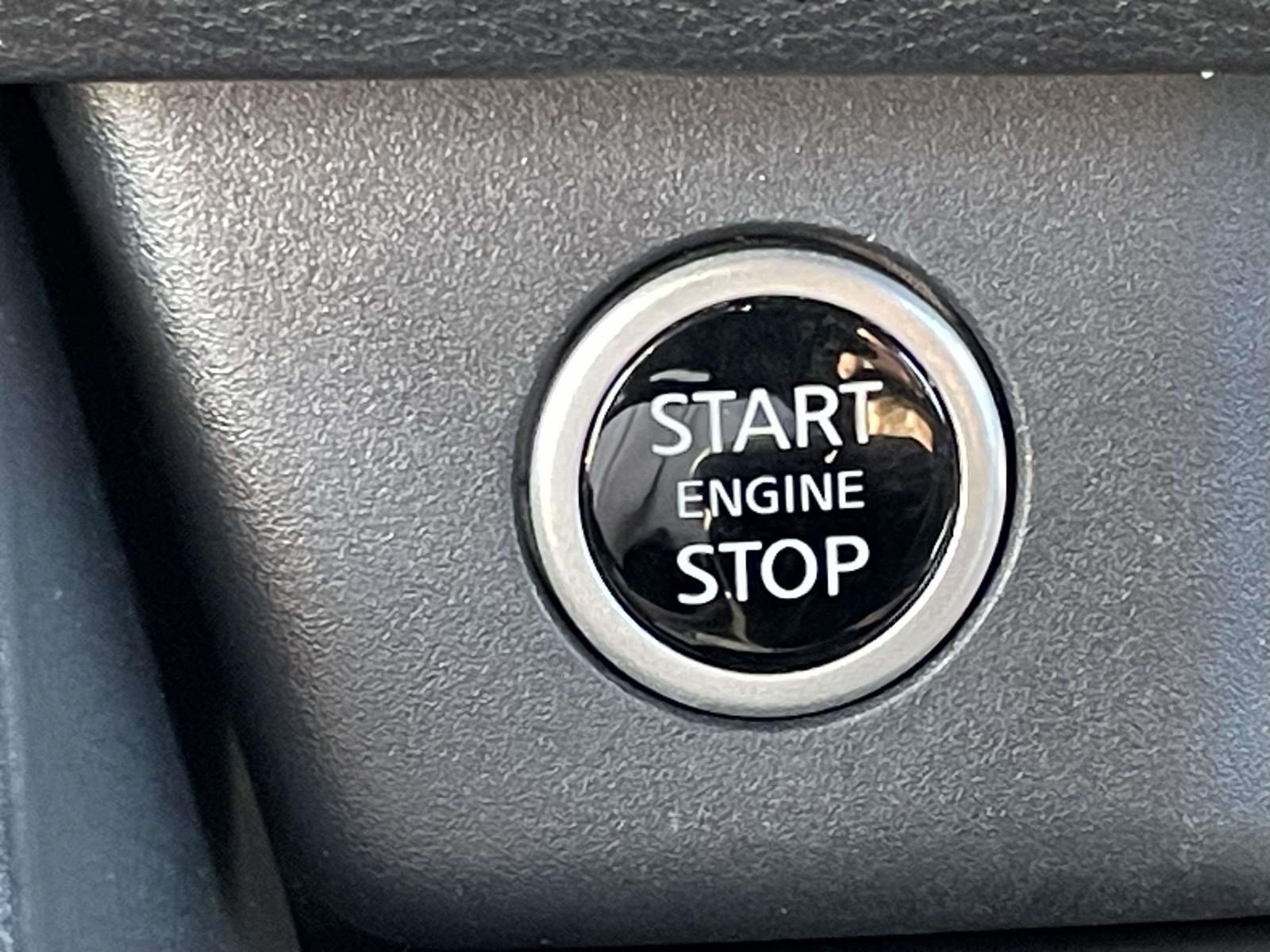Used 2023 Nissan Rogue SV AWD/4WD image 25