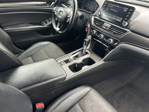 Used 2018 Honda Accord Sport image 16