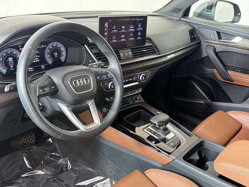 Used 2024 Audi Q5 2.0T Premium Plus w/ Premium Plus Package AWD/4WD image 4