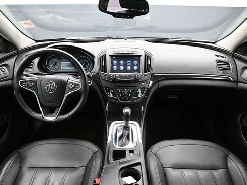 Used 2016 Buick Regal Premium image 12