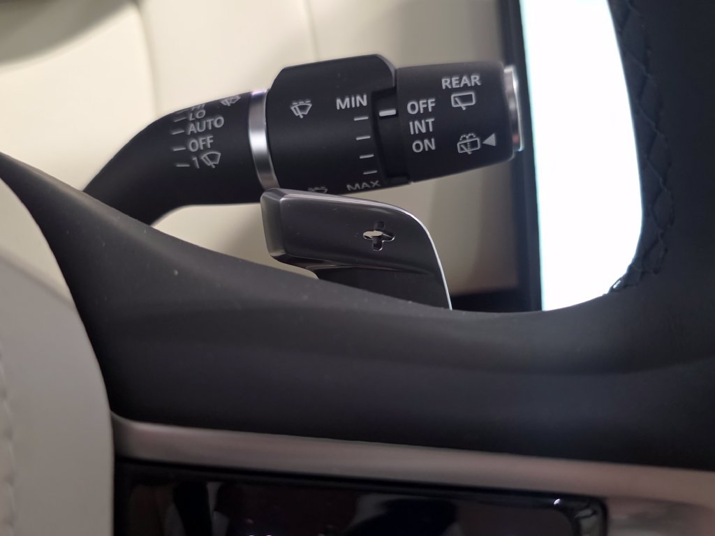 New 2027 Land Rover Range Rover Long Wheelbase SE AWD/4WD image 24