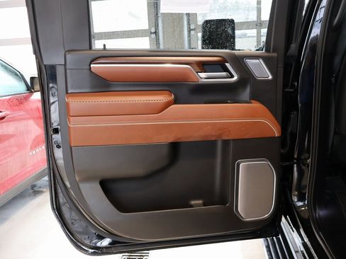 Certified 2025 GMC Sierra 2500 Denali Ultimate image 28