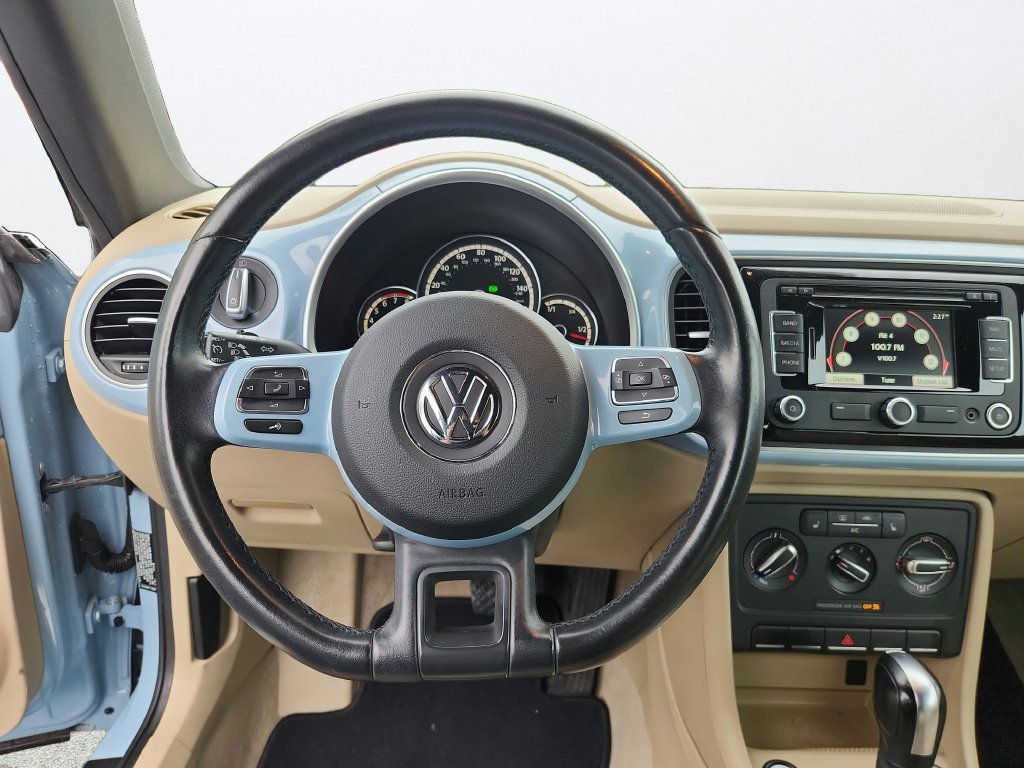 Used 2013 Volkswagen Beetle 2.5 FWD image 12
