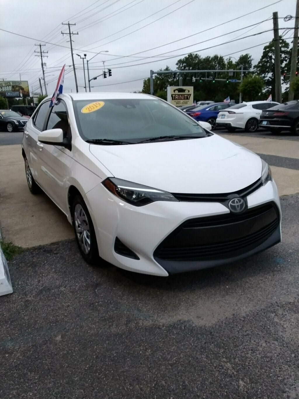 Used 2019 Toyota Corolla LE FWD image 4