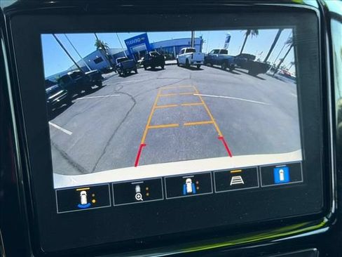 Certified 2023 Chevrolet Traverse LT w/ Rear Camera Mirror Package AWD/4WD image 20