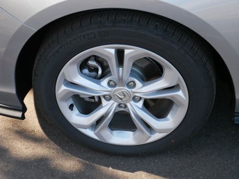 Certified 2025 Honda Accord LX image 15