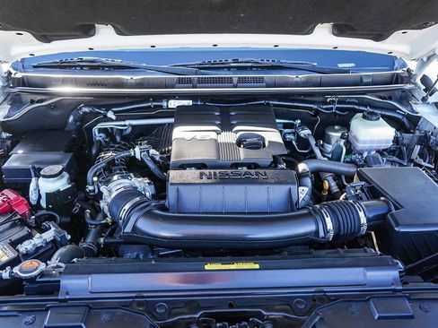 Used 2022 Nissan Frontier SV image 28