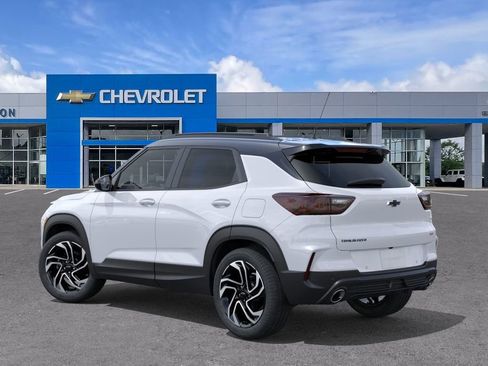 New 2026 Chevrolet TrailBlazer RS w/ Convenience Package FWD image 3