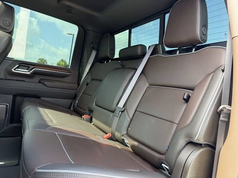 Used 2024 GMC Sierra 2500 Denali w/ Denali Reserve Package AWD/4WD image 24