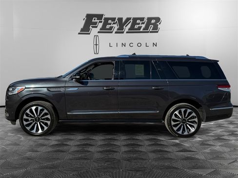 Used 2024 Lincoln Navigator L Reserve image 4