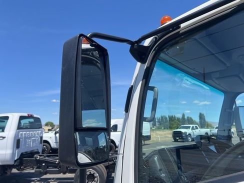 New 2024 Chevrolet Low Cab Forward RWD image 14