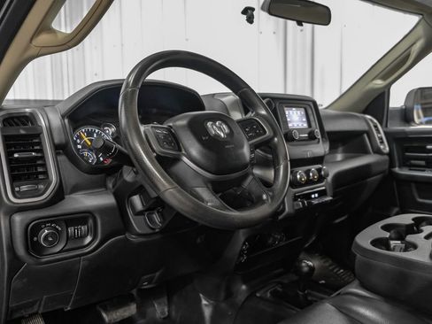 Used 2020 RAM 3500 Tradesman image 15