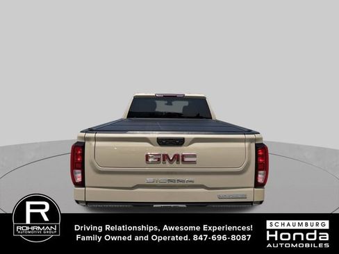 Used 2022 GMC Sierra 1500 Elevation w/ LPO, Elevation Black Package AWD/4WD image 7