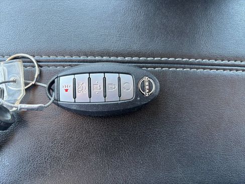 Used 2025 Nissan Altima 2.5 SV FWD image 21