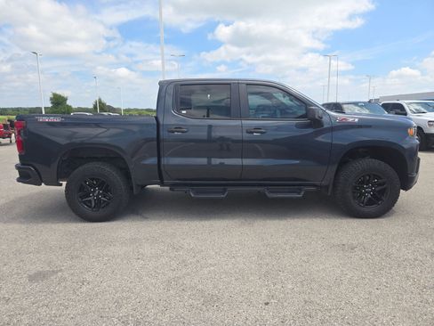 Certified 2021 Chevrolet Silverado 1500 Custom Trail Boss w/ LPO, Dark Essentials Package AWD/4WD image 2