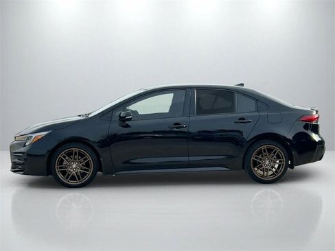 Used 2024 Toyota Corolla SE image 8