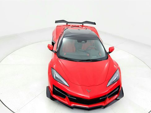 Used 2024 Chevrolet Corvette Z06 image 19