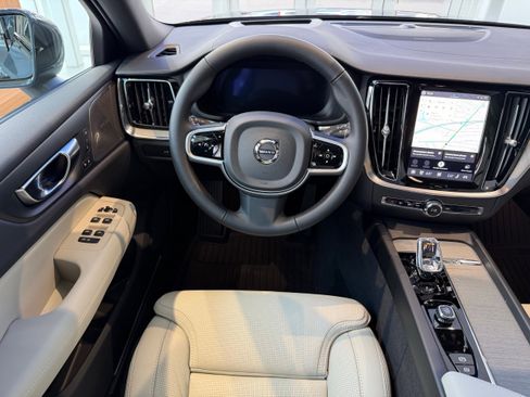 New 2026 Volvo V60 B5 Cross Country Ultra w/ Protection Package Premier image 19