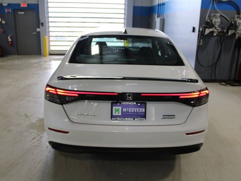 Used 2024 Honda Accord Sport image 40