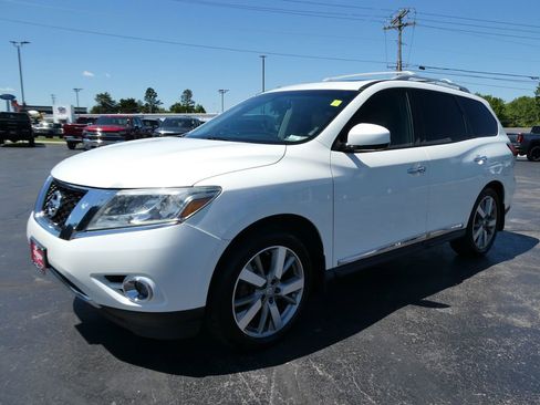 Used 2016 Nissan Pathfinder Platinum AWD/4WD image 8
